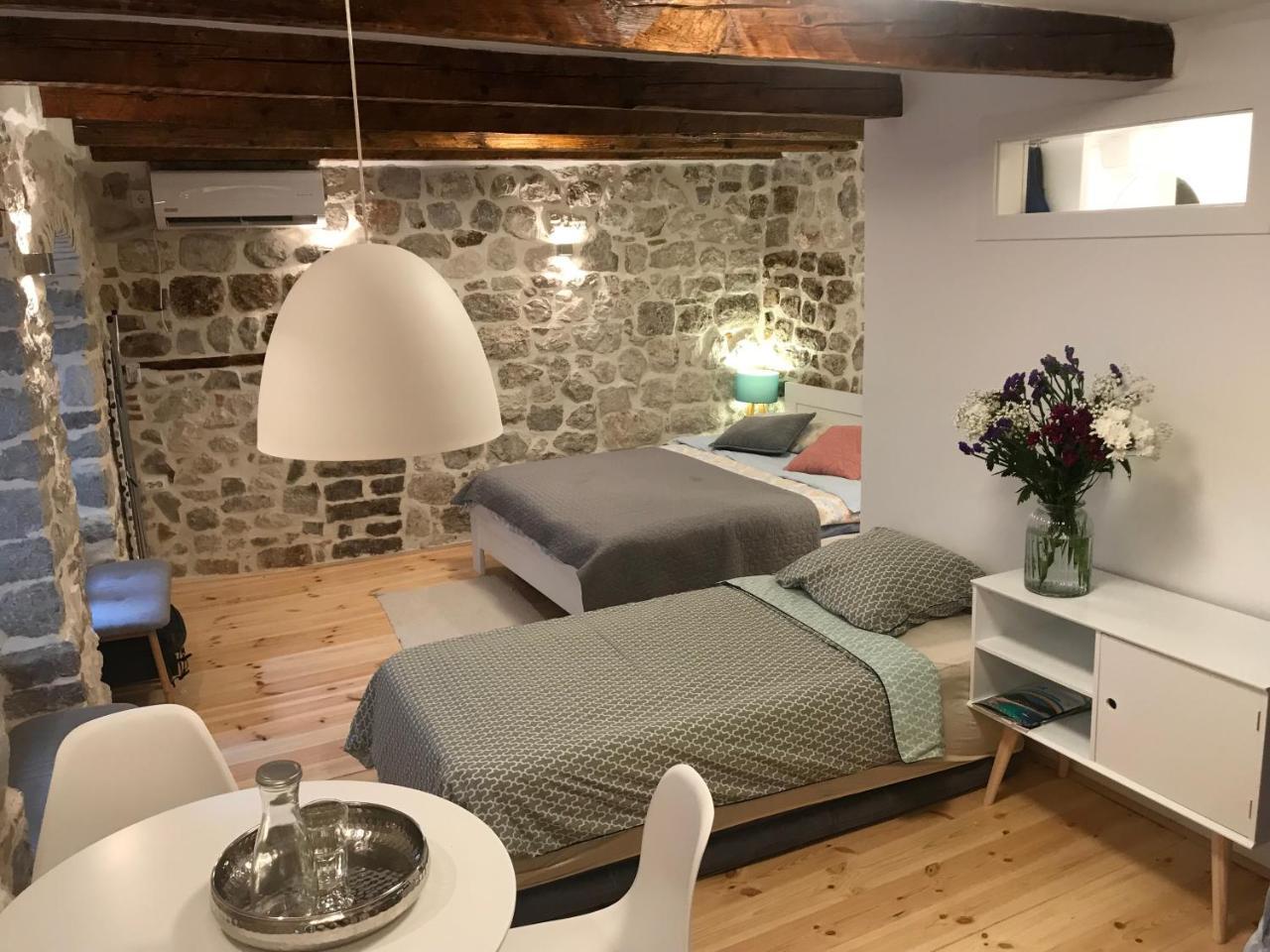 Апартаменты Chic & Stylish With Seaview-Terrace - Kotor Indah Экстерьер фото